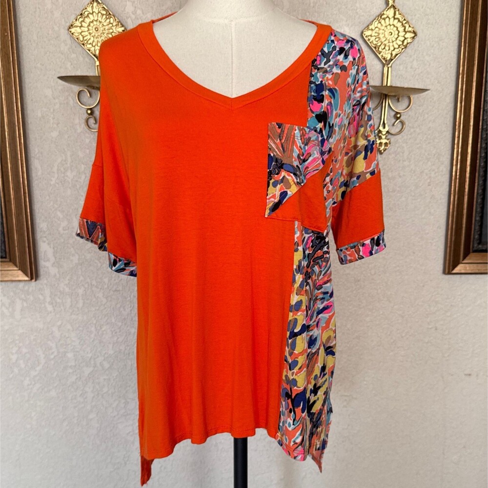 Sew in Love Women's T-Shirt Orange V-Neck Floral Color Block Short Sleeve Size S